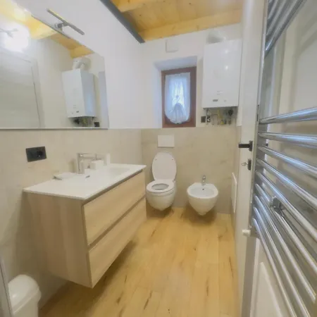 La Casa Rossa Ii *